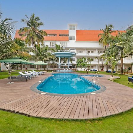 White Wharf Beach Resort Morjim Goa المظهر الخارجي الصورة