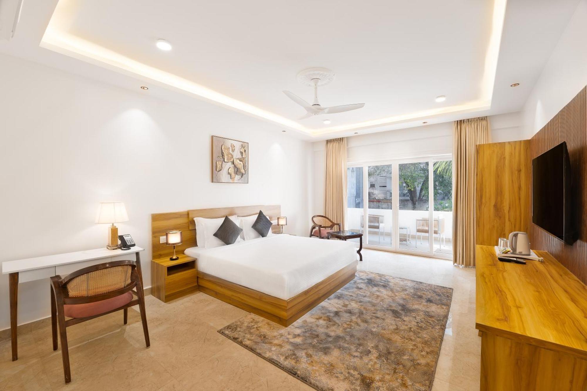 White Wharf Beach Resort Morjim Goa المظهر الخارجي الصورة